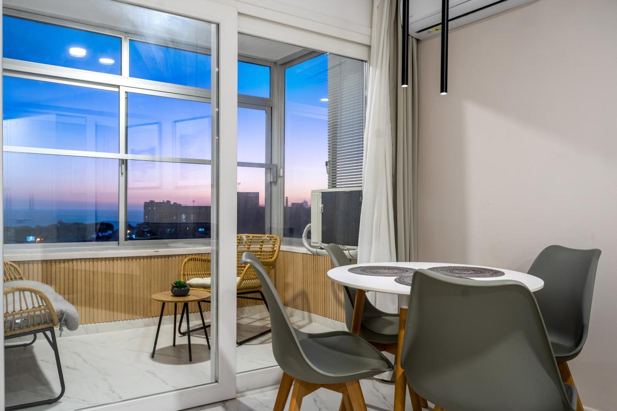 Modern Studio Apartment With Sea Views 5 Min From The Beach Sitio de Calahonda エクステリア 写真